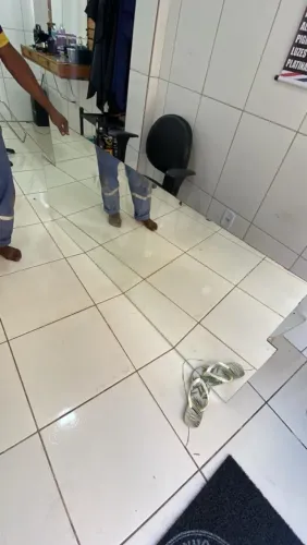 Espelho todo bom e barato , pra vender logo