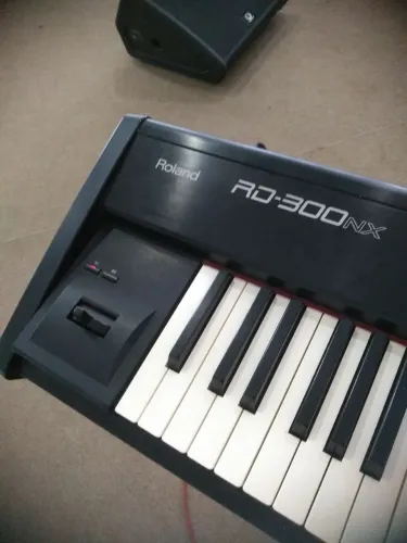 Roland RD-300NX