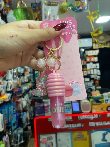 LIP GLOSS COM CHAVEIRO