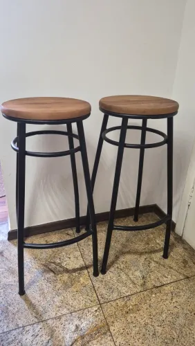 Conjunto de 2 banquetes tampo em madeira - 78 cm de altura