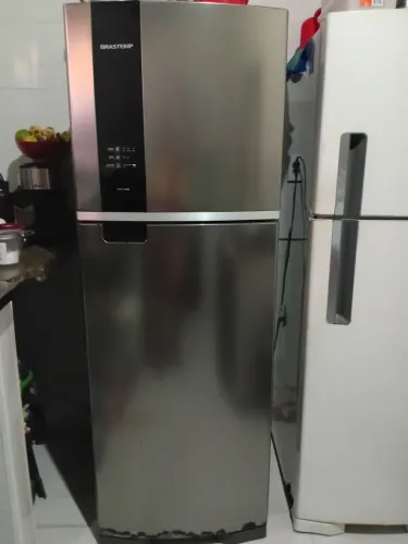 Vendo Geladeira Brastemp semi nova