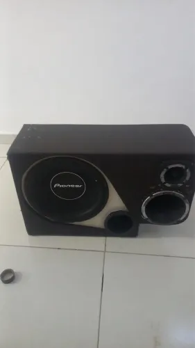 Subwoofer tocando perfeito