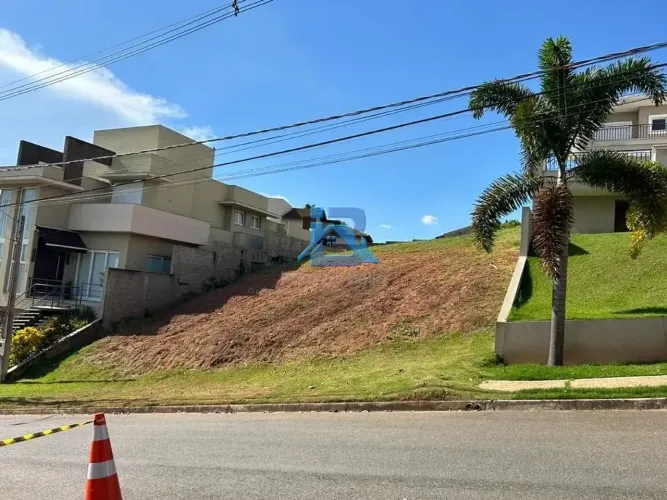 Terreno à venda, 535 m² por R$ 352.000,00 - Condomínio Villa Ravenna - Itatiba/SP