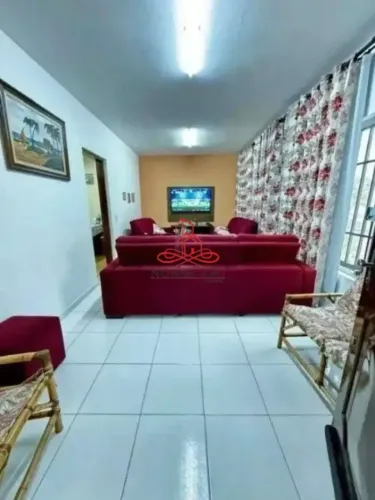 Sobrado para aluguel e venda possui 257 metros quadrados com 3 quartos