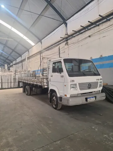 Caminhão VW 8.150 - Carroceria