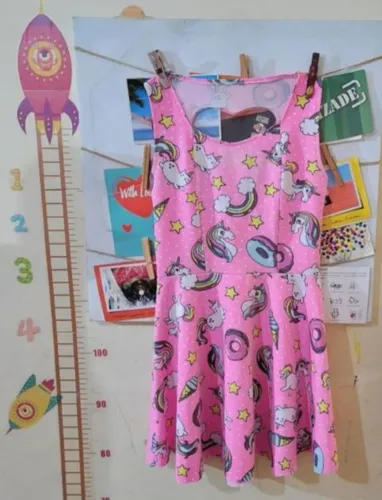 Lote roupas infantis menina tam 8 vestido, casaco, camiseta