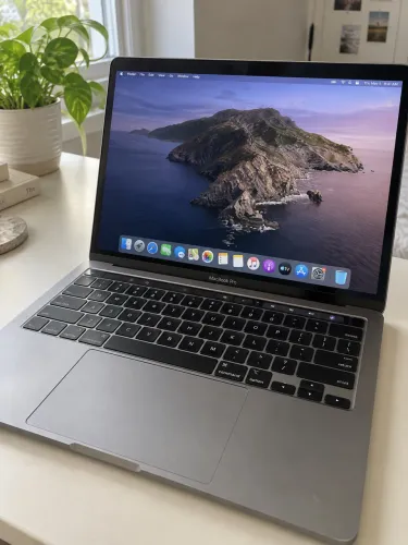 MacBook Pro 13 A2159 (2019), cinza-espacial, com Touch Bar