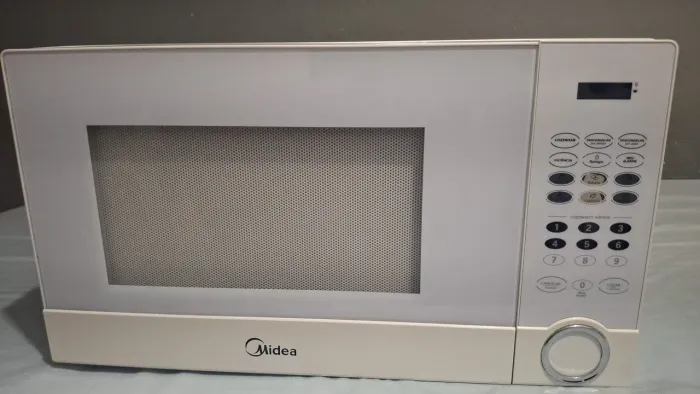 Micro-ondas Midea 30 lts em ótimo estado