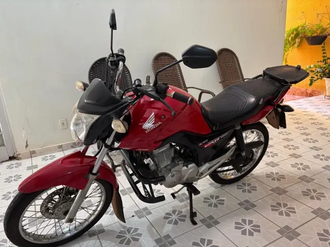 Honda 150 / 2014 - Muito Nova !