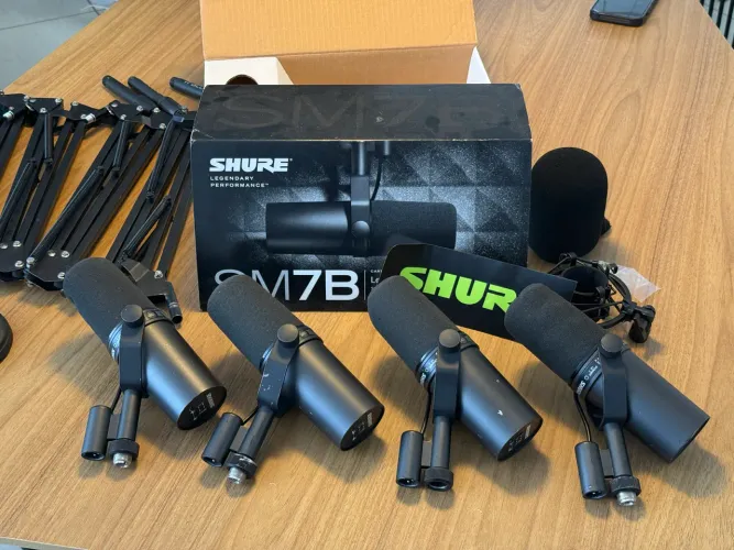 4x Microfone Shure SM7B - PodCast/Estúdio Profissional 