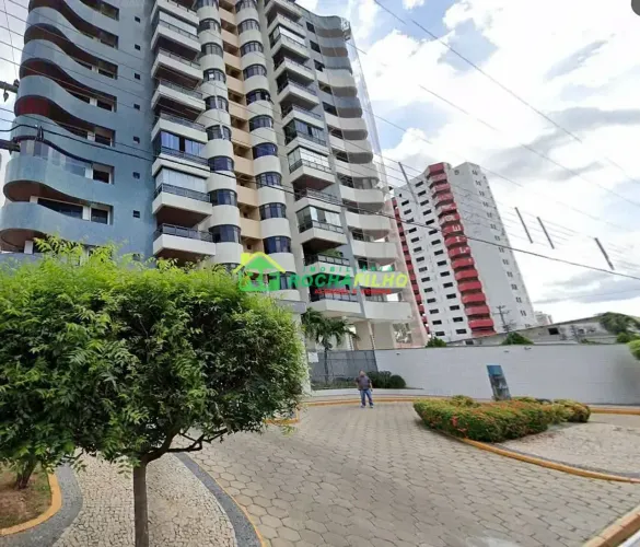 Apartamento com 3 dormitórios. 240 m² - São Cristovão