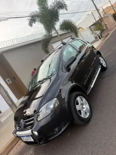 Volkswagen Crossfox 1.6 MI Total Flex 8V 5P 2010