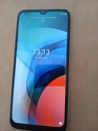 Celular Motorola e7  em ótimo estado 