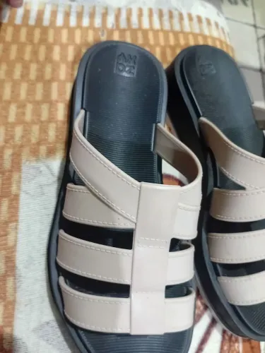Vendo linda sandália zaxy número 35/36