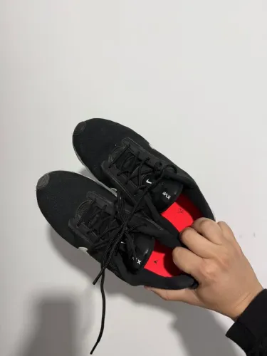 Tênis Nike Air Max INTRLK 75 - Feminino