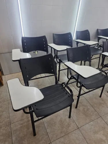Cadeiras escolares