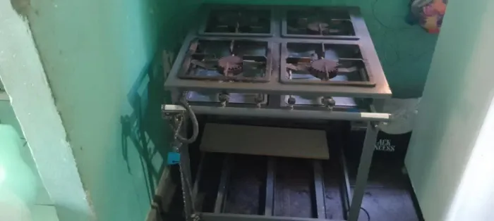 Lindo fogão industrial disponível para venda preço promocional