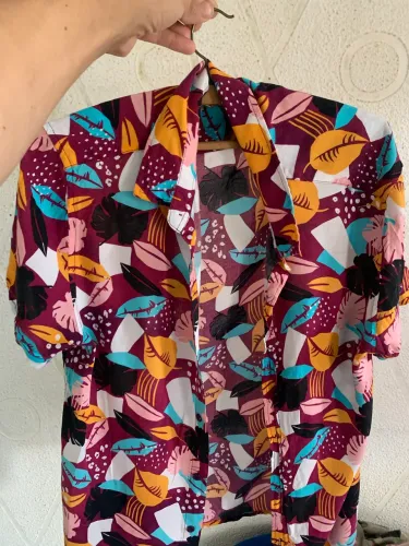 Camisa manga curta pool pouco usada