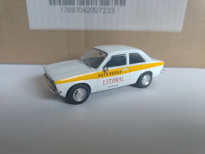 Miniatura Chevete auto escola