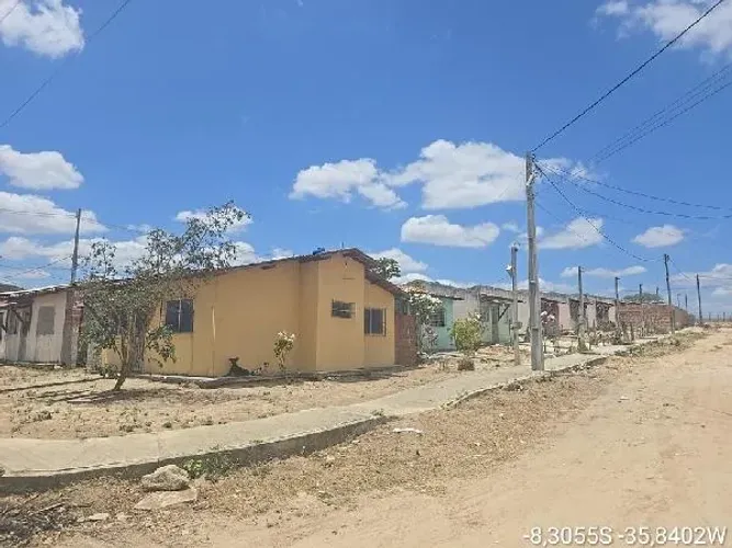 Imóvel selecionado  Casa no Encruzilhada de Sao Joao, Bezerros - PE, Nº 7, 2 quartos, 1 va