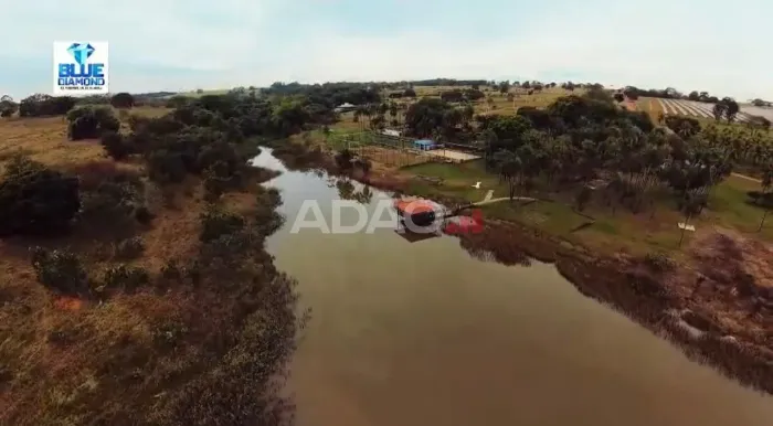 Lote no condomínio de Chácaras BLUE DIAMOND - Guapó