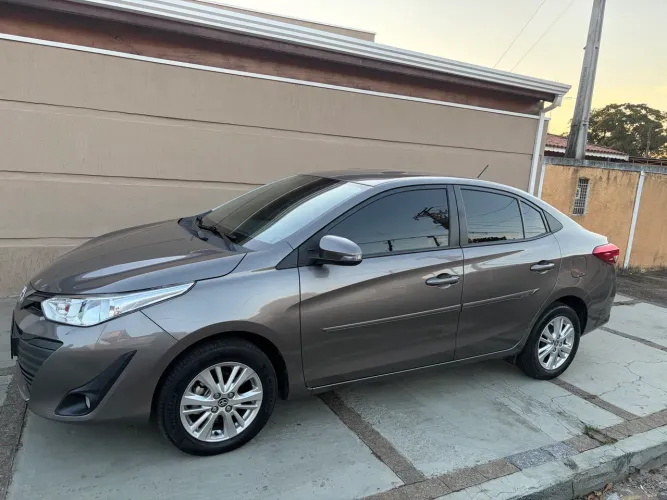 Toyota Yaris XL Sedan 1.5 Flex 16V 4P Aut. 2019