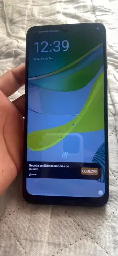 Moto e 13