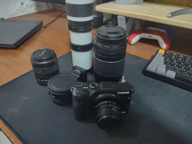 Câmera Canon EOS M3 + Lentes