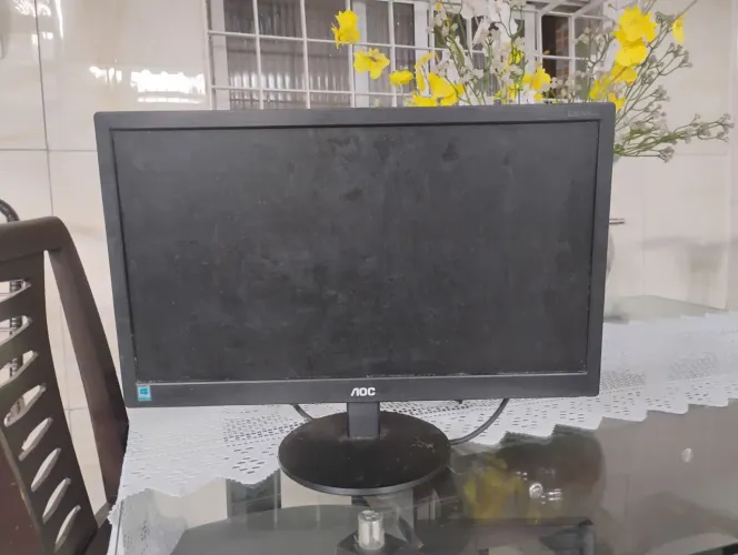 Monitor AOC e2070swnl