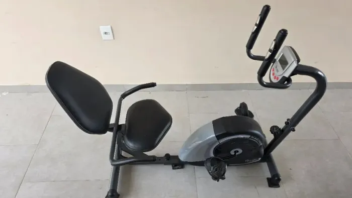 Bicicleta Ergométrica Horizontal Dream Fitness MAG 5000H Magnética