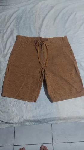 Bermuda marrom masculina