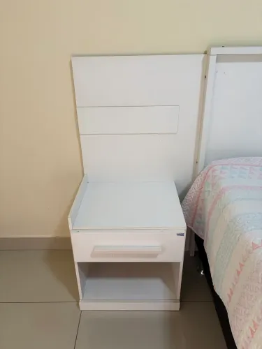 Cabeceira com 2 gavetas