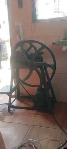 Moedor de cana 1.000 mil reais elétrico 