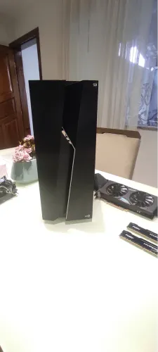 Gabinete Gamer Aerocool Bolt RGB
