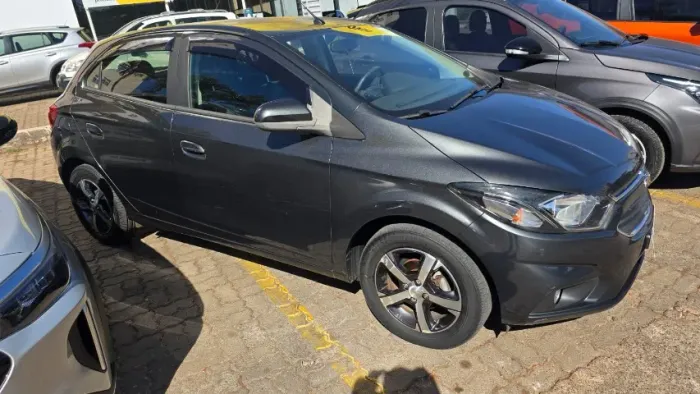 Chevrolet Onix Hatch LTZ 1.4 8V Flex Aut. 4P 2018