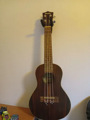 Ukulele Concerto Shelby SU23R STNT