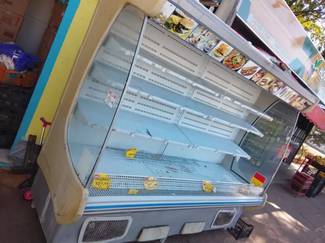 Geladeira aberta para Hortifruti 
