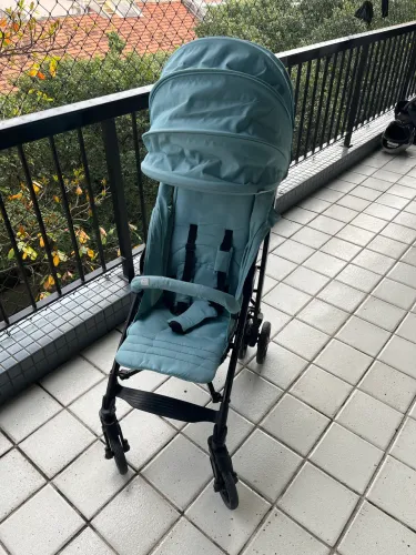 Carrinho De Bebê Passeio Guarda Chuva Lite Way 4 Basic Hydra Chicco Cor azul