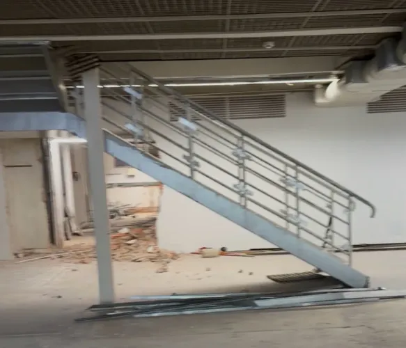 Escada Metalica para Mezanino 