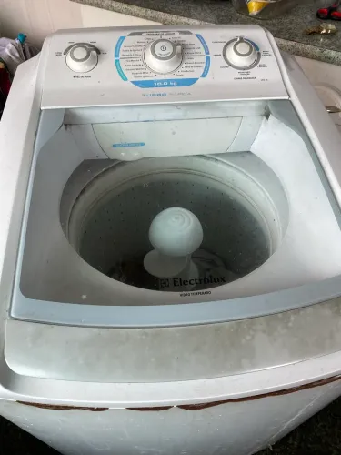 Máquina de lavar eletrolux