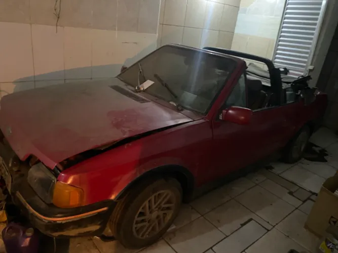 Ford Escort XR3 1.8 / 1.6 Conversível 1988