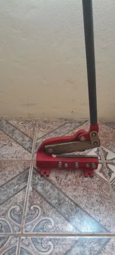 Tesoura para corte de chapa 