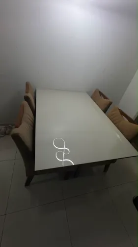 Mesa 4 lugares com tampa de vidro nova nova