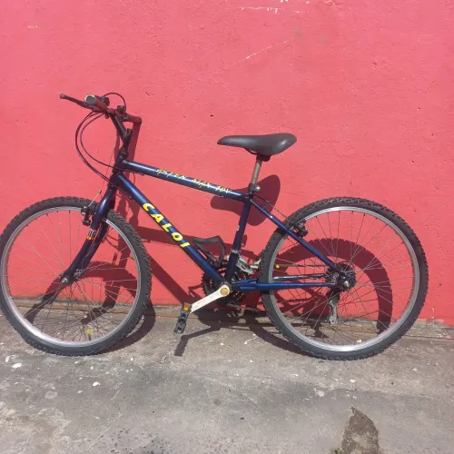 Vendo bicicleta aro 24 caloi aspem max18 marcha só pegar e andar