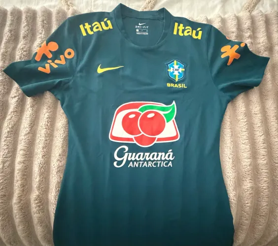 Conjunto uniforme Seleção Brasileira Original - Camiseta tamanho P e calça tamanho M p