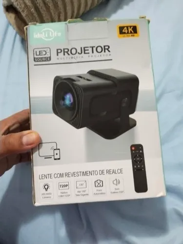 Mini Projetor Portátil 4K Ultra HD | Wi-Fi | Bluetooth