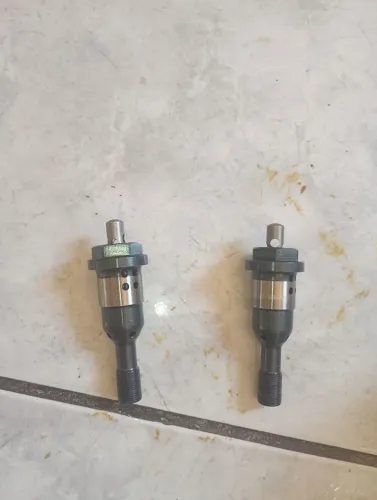 Vendo os parafusos da polias variáveis do Onix três cilindros