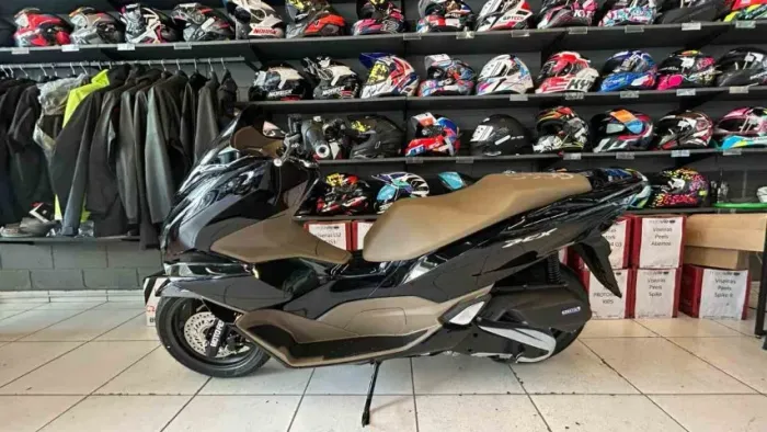Honda PCX DLX ABS Zero km preta 2026