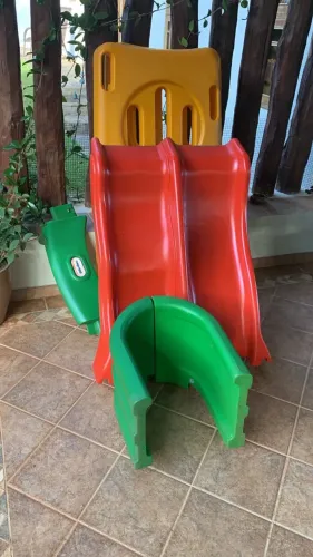 Escorregador duplo Little Tikes