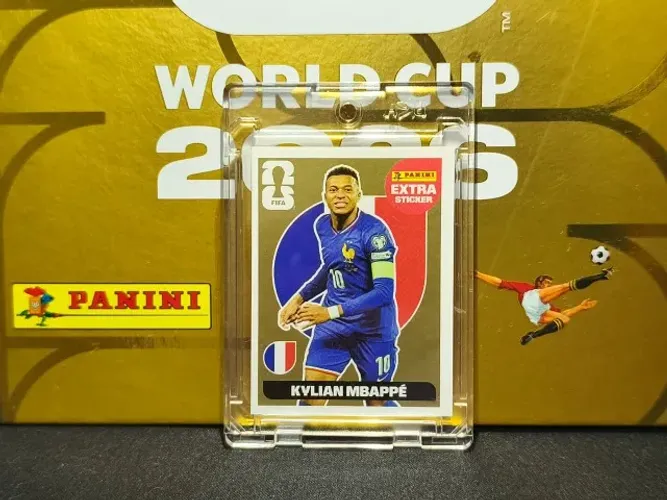 Panini Figurinha Legend Extra Sticker Kylian Mbappé Ouro 2026 + Case Magnético